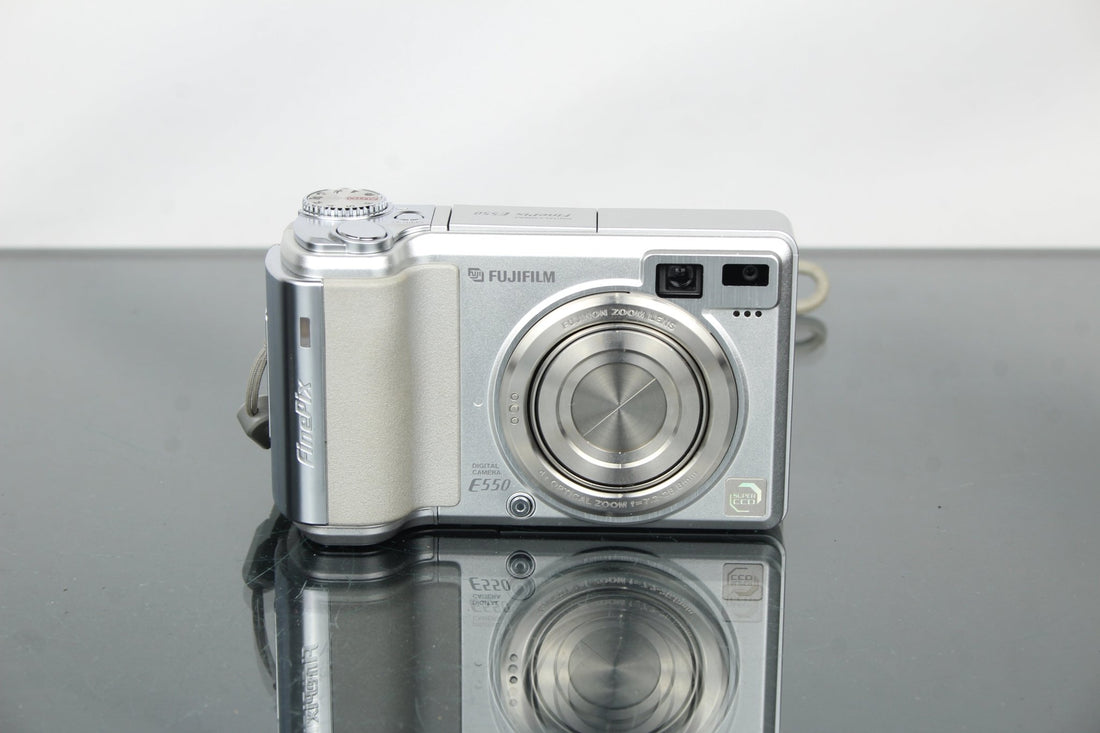 Fujifilm FinePix E550: A Retro Digital Gem - Dutch|Thrift