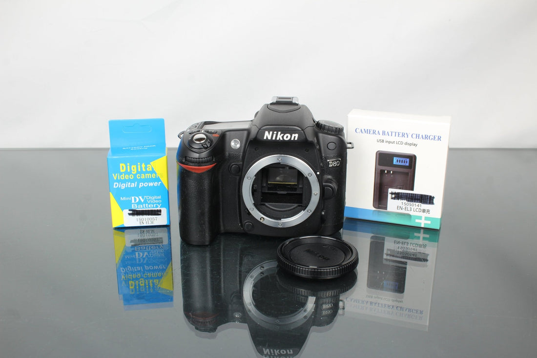 Nikon D80 Review: A Second-Hand DSLR in 2025 - Dutch|Thrift