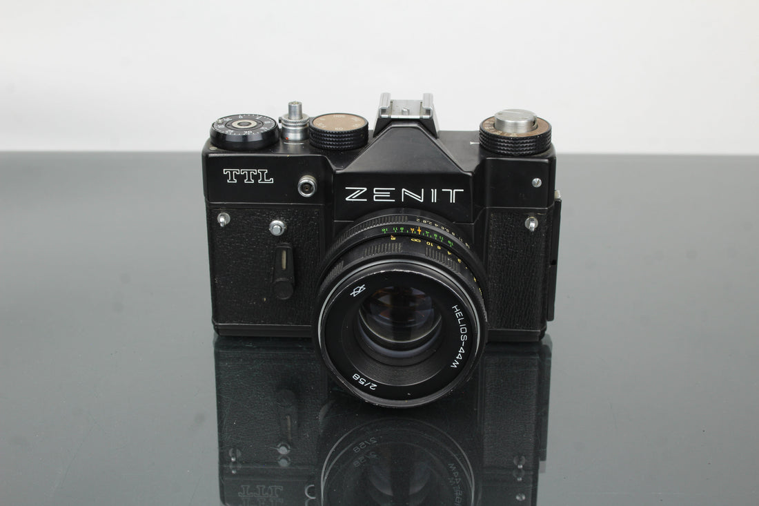 Zenit TTL + Helios 44m: The 2025 Creator’s Classic
