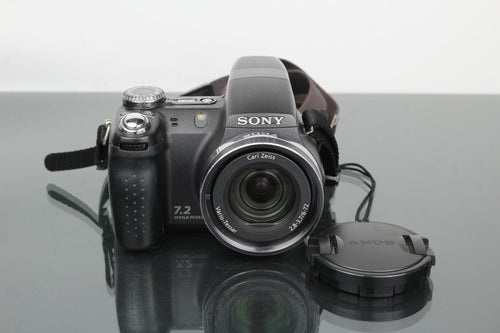 Sony Cyber-shot DSC-H5