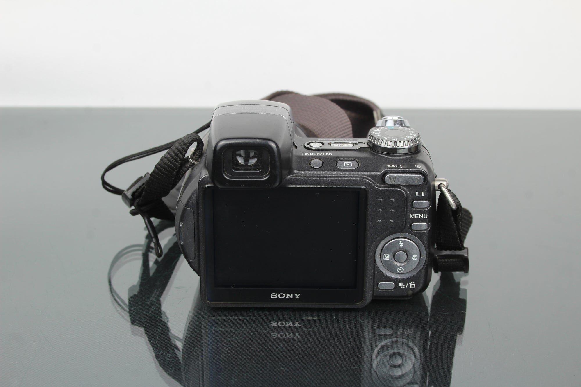 Sony Cyber-shot DSC-H5