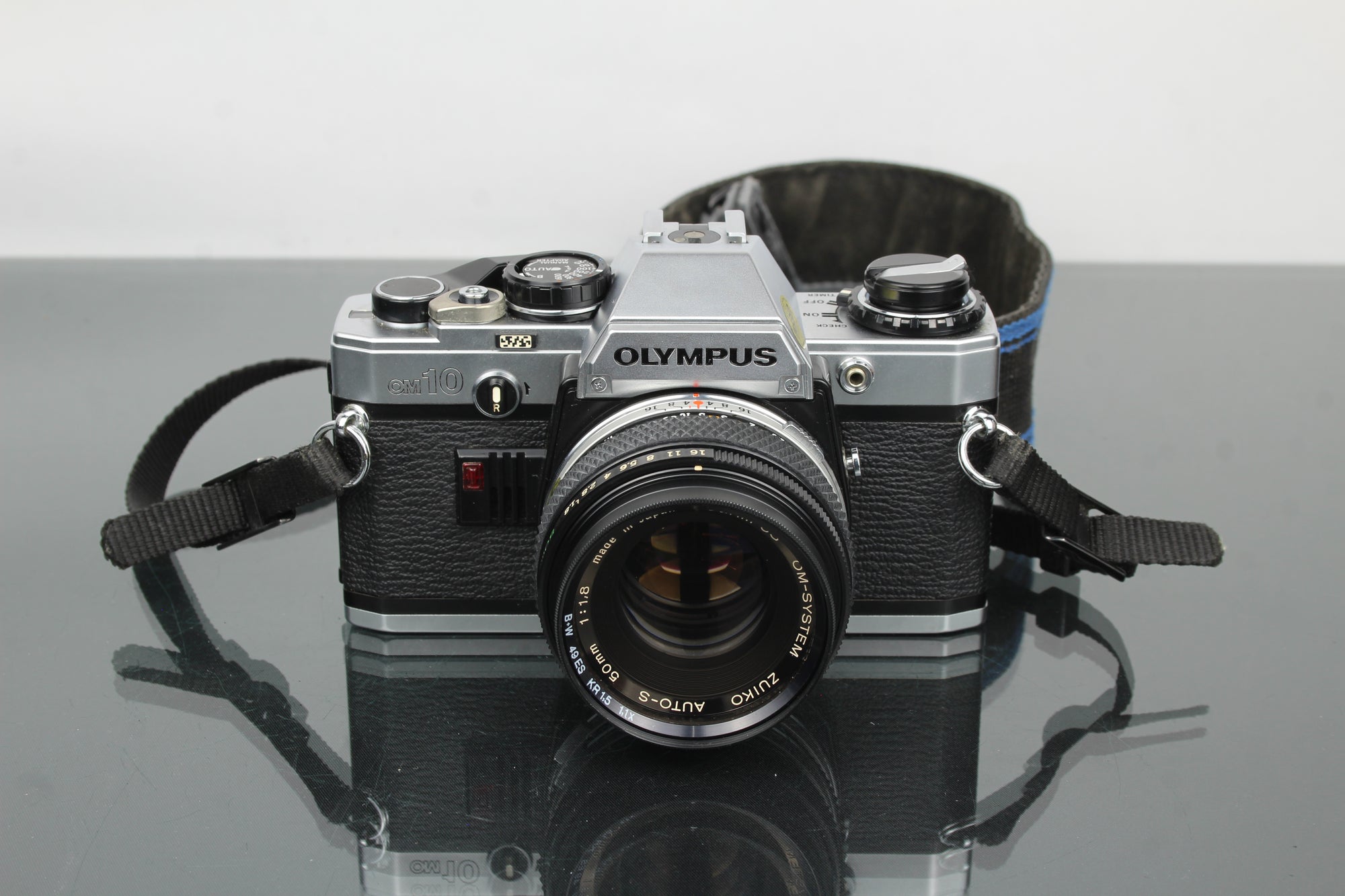 Olympus OM 10 + 50mm 1:1.8 Olympus lens
