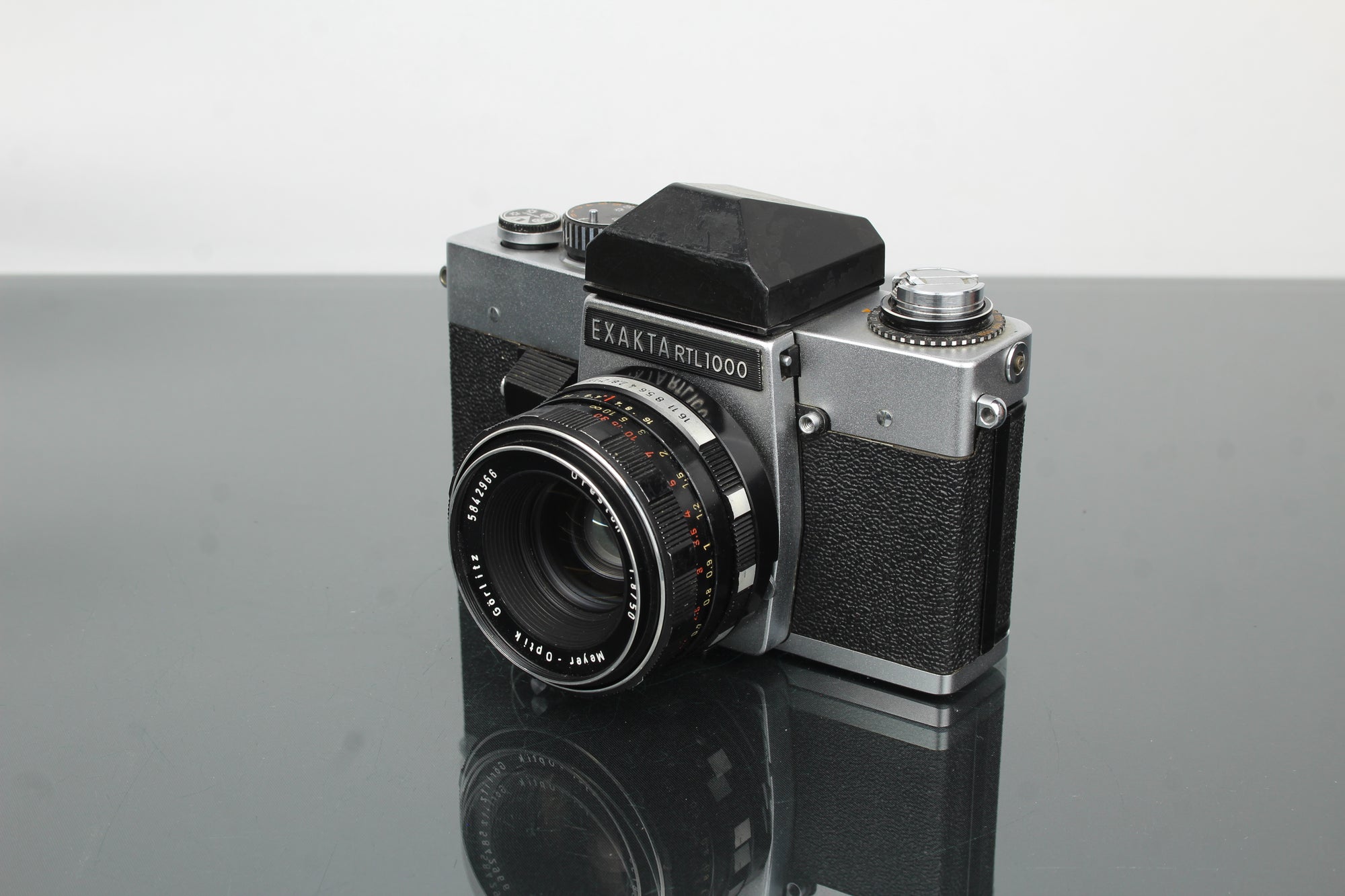 Exakta RTL1000 + Oreston 1.8/50 lens