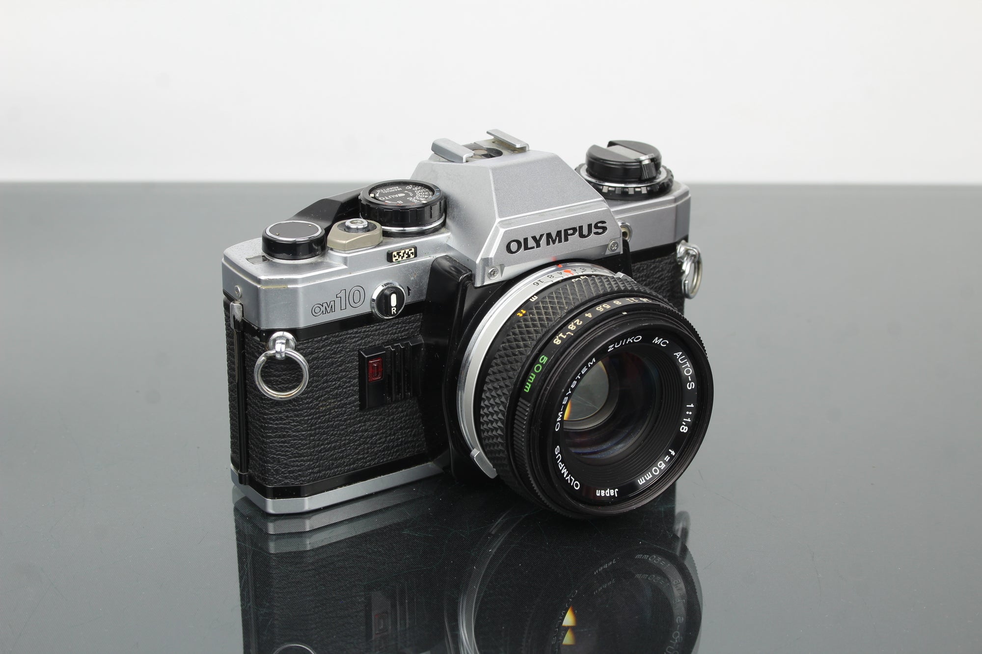 Olympus OM10 + Olympus 1:1.8 50mm lens