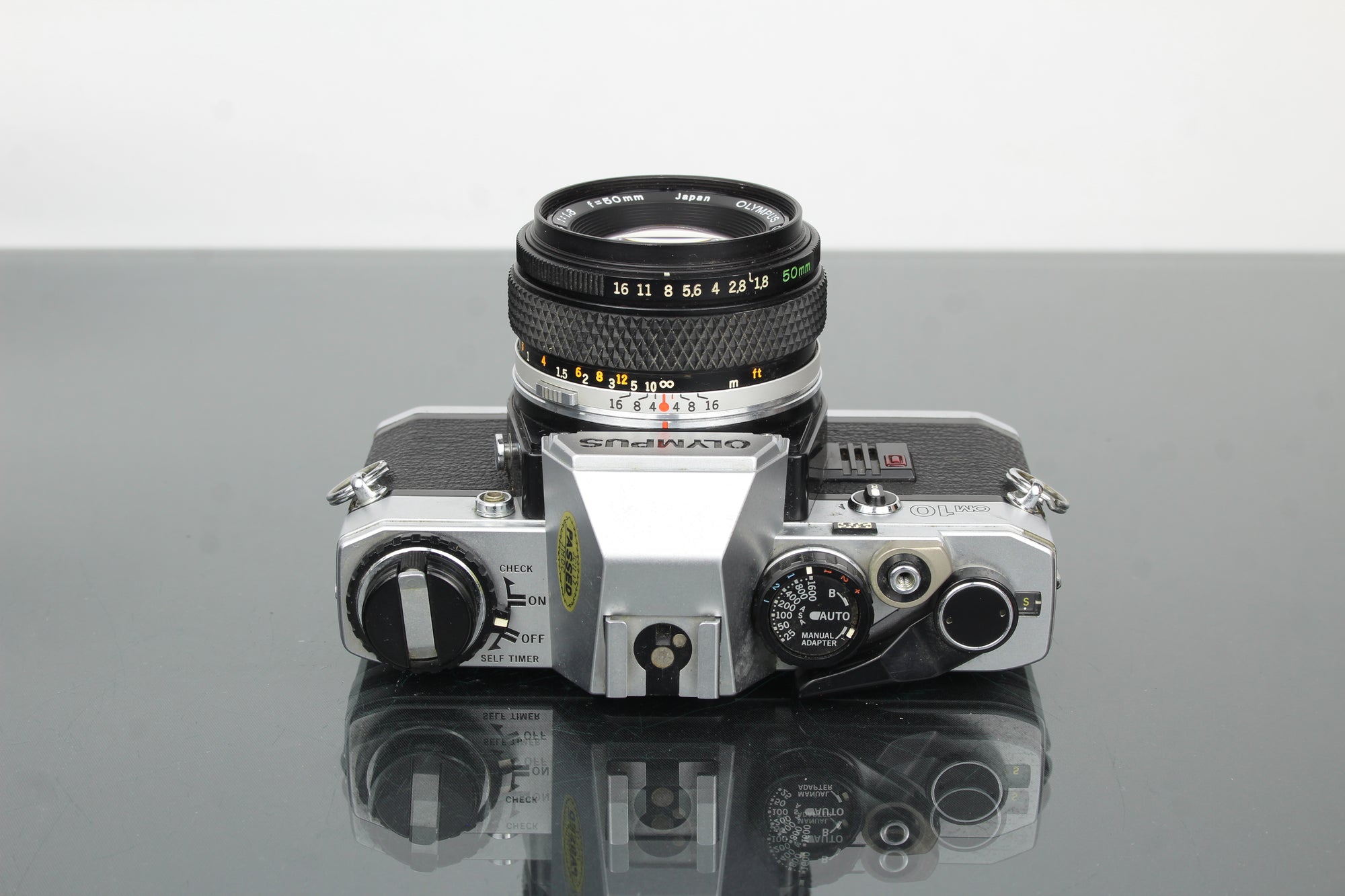 Olympus OM10 + Olympus 1:1.8 50mm lens