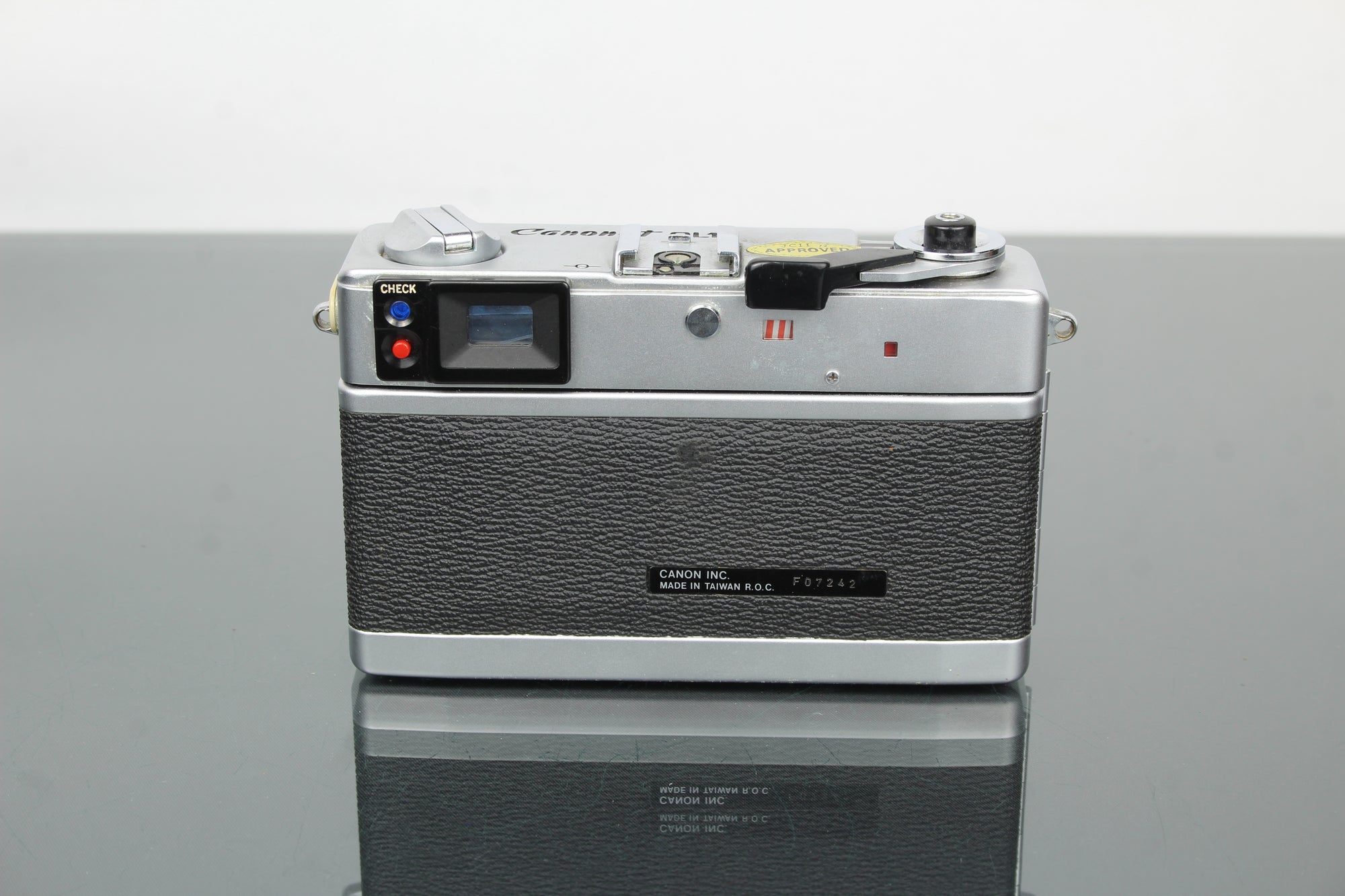 Canon Canonet QL17 GIII