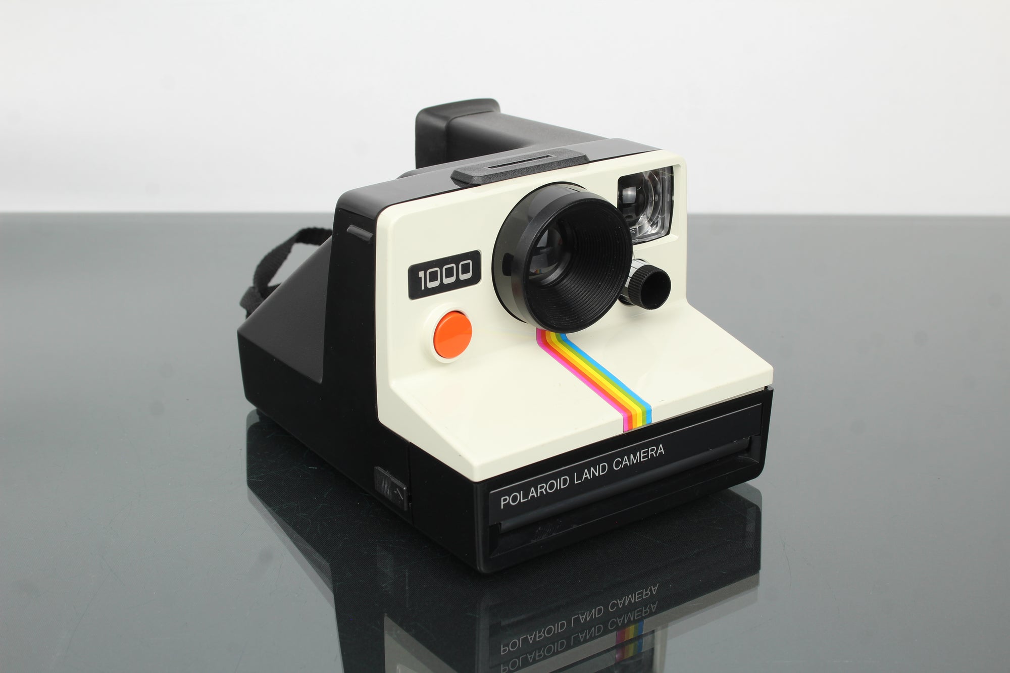 Polaroid 1000 Land Camera