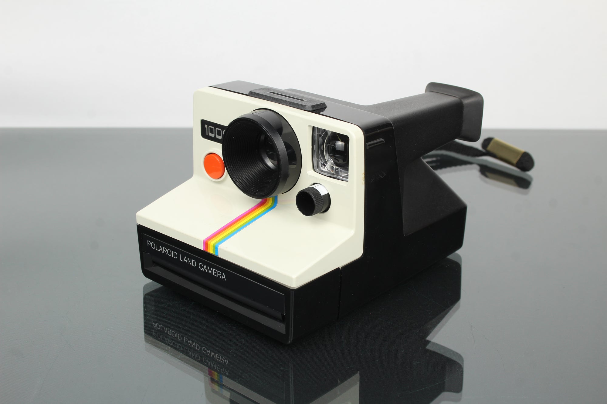 Polaroid 1000 Land Camera