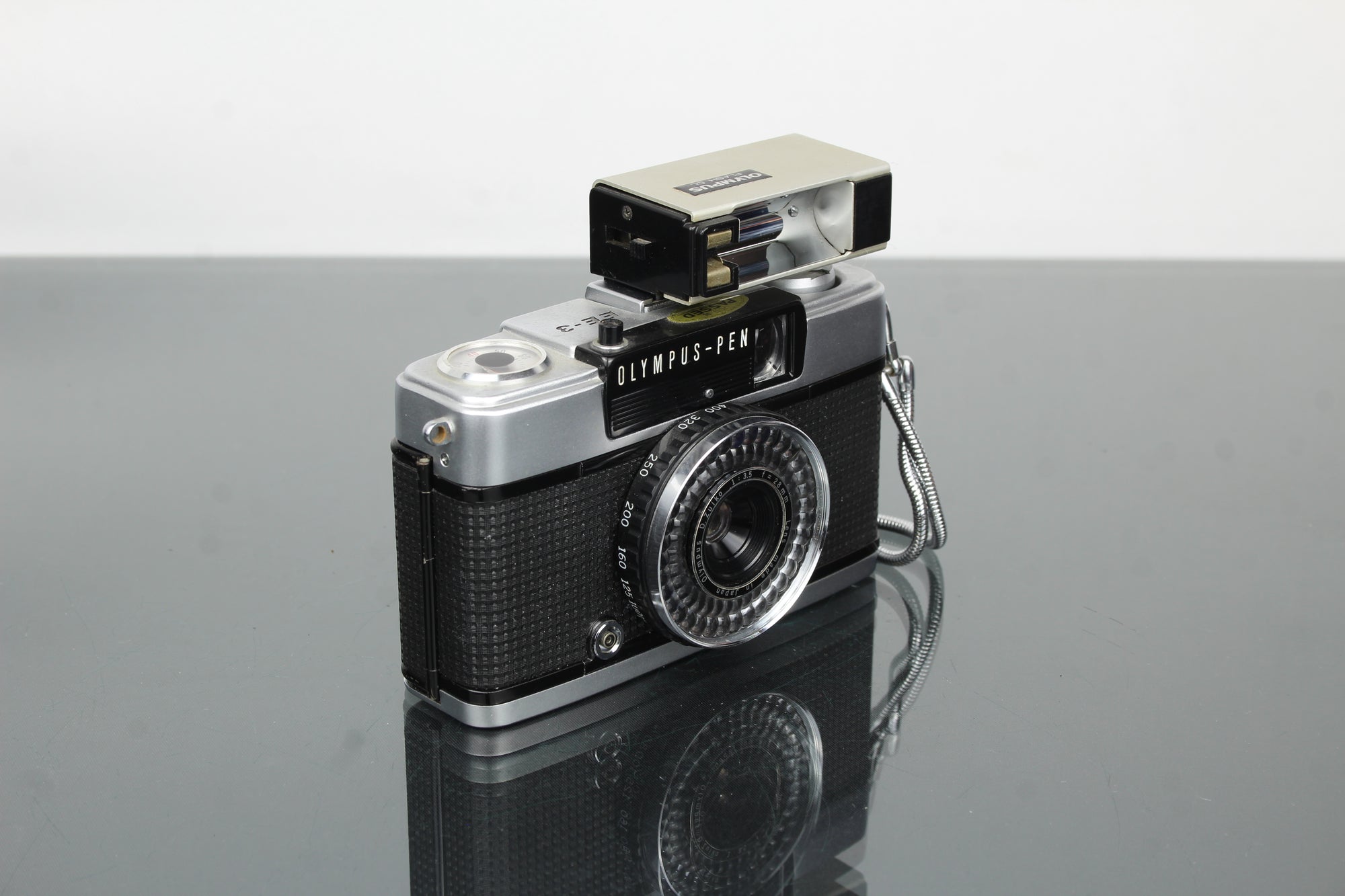 Olympus pen EE-3 Half frame