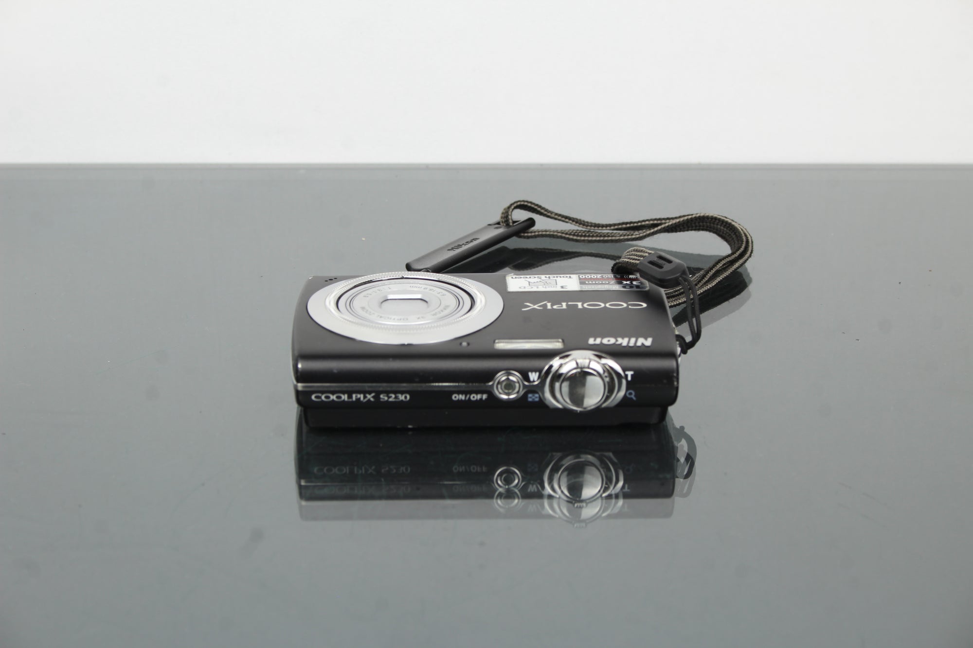 Nikon Coolpix S230