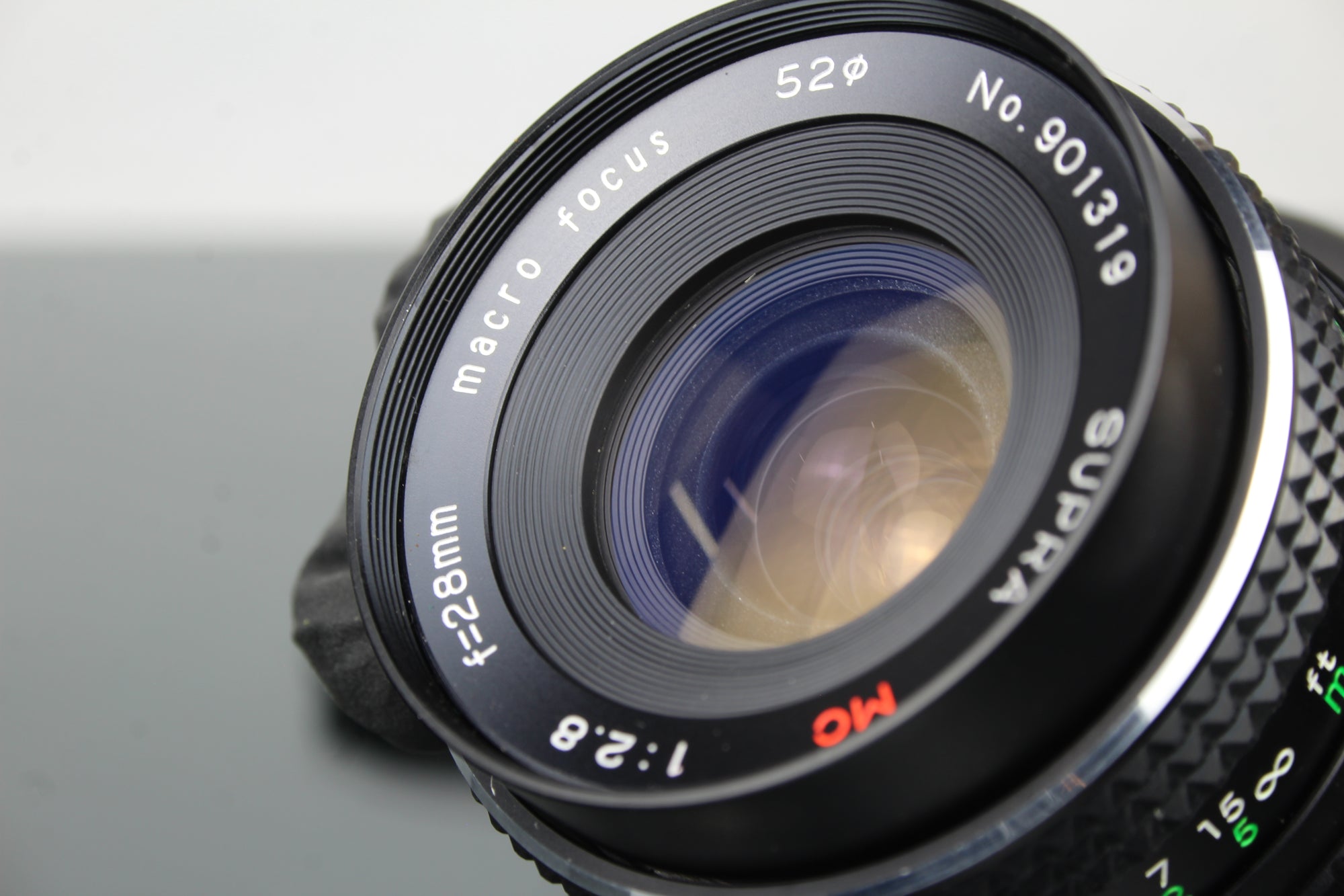 Supra MC 1:2.8 F=28mm Objectif Macro à Mise au Point Manuelle (Monture Inconnue)