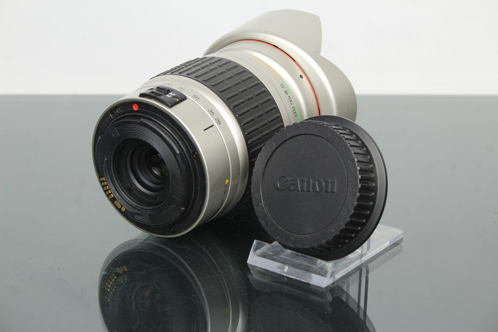 Cosina 28-210mm MC 1:4.2-6.5 Monture Canon EF