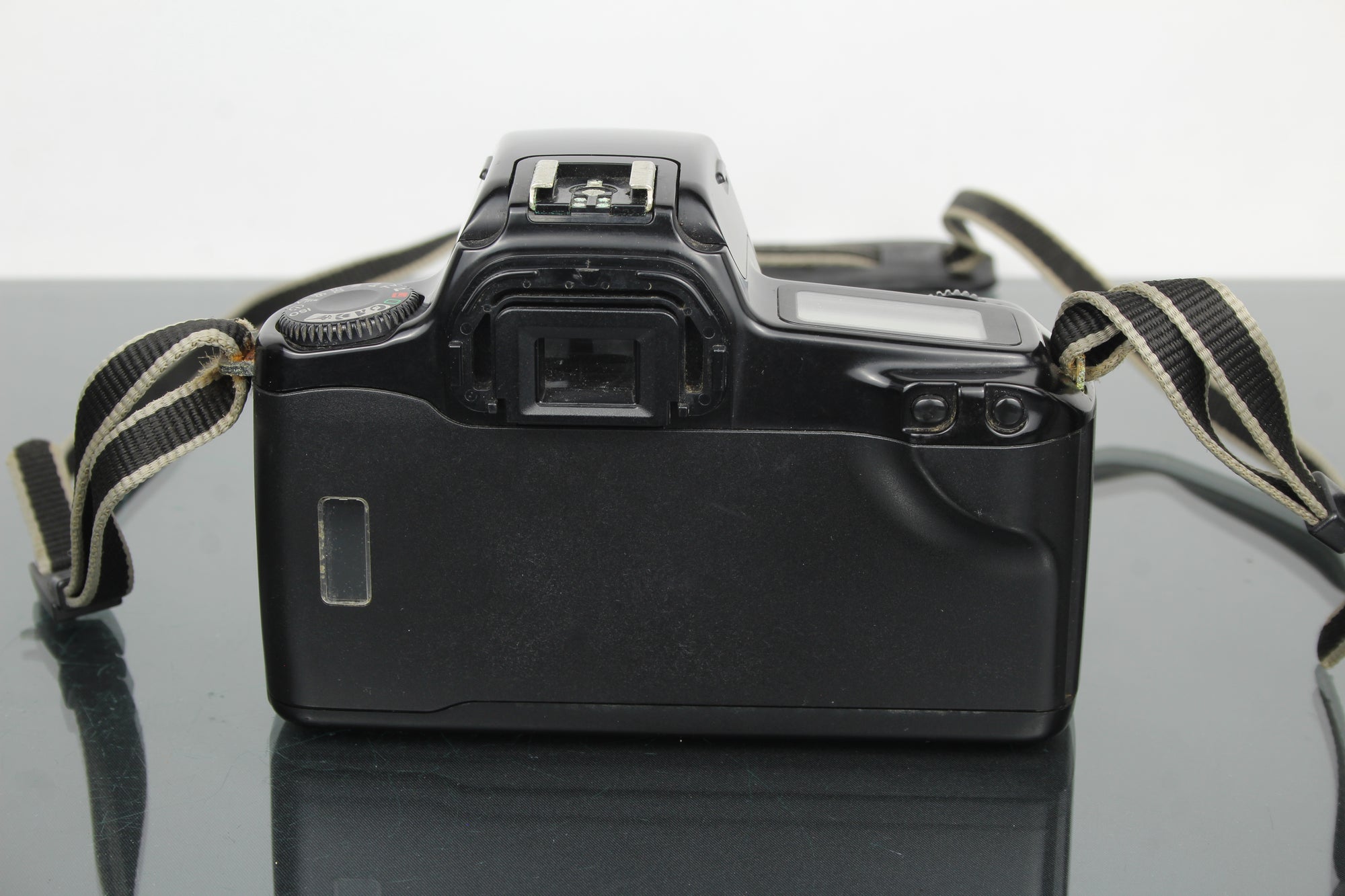 Canon EOS 1000f + objectif 35-80mm 1:4-5.6
