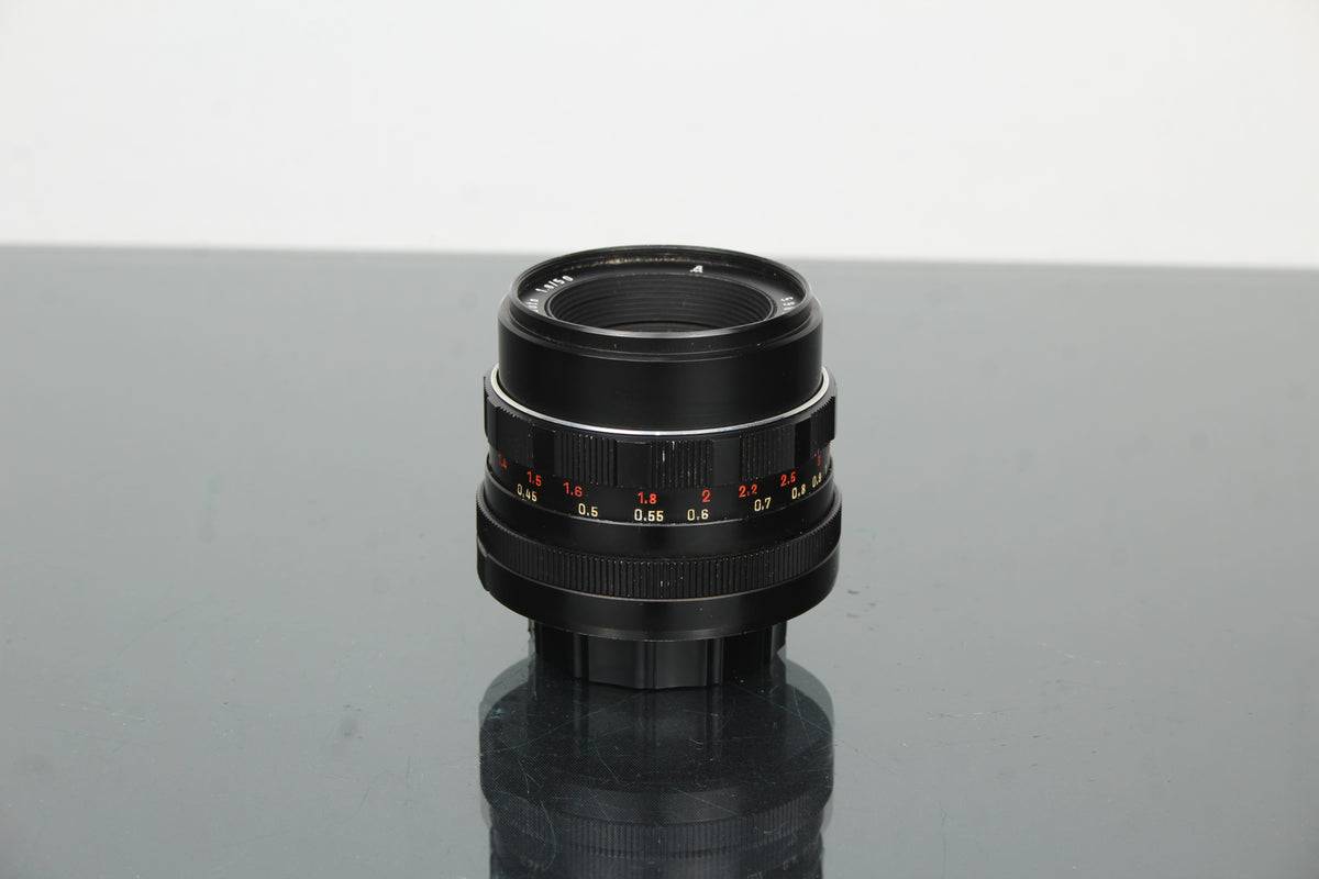 Pentacon auto 1.8/50 Monture M42