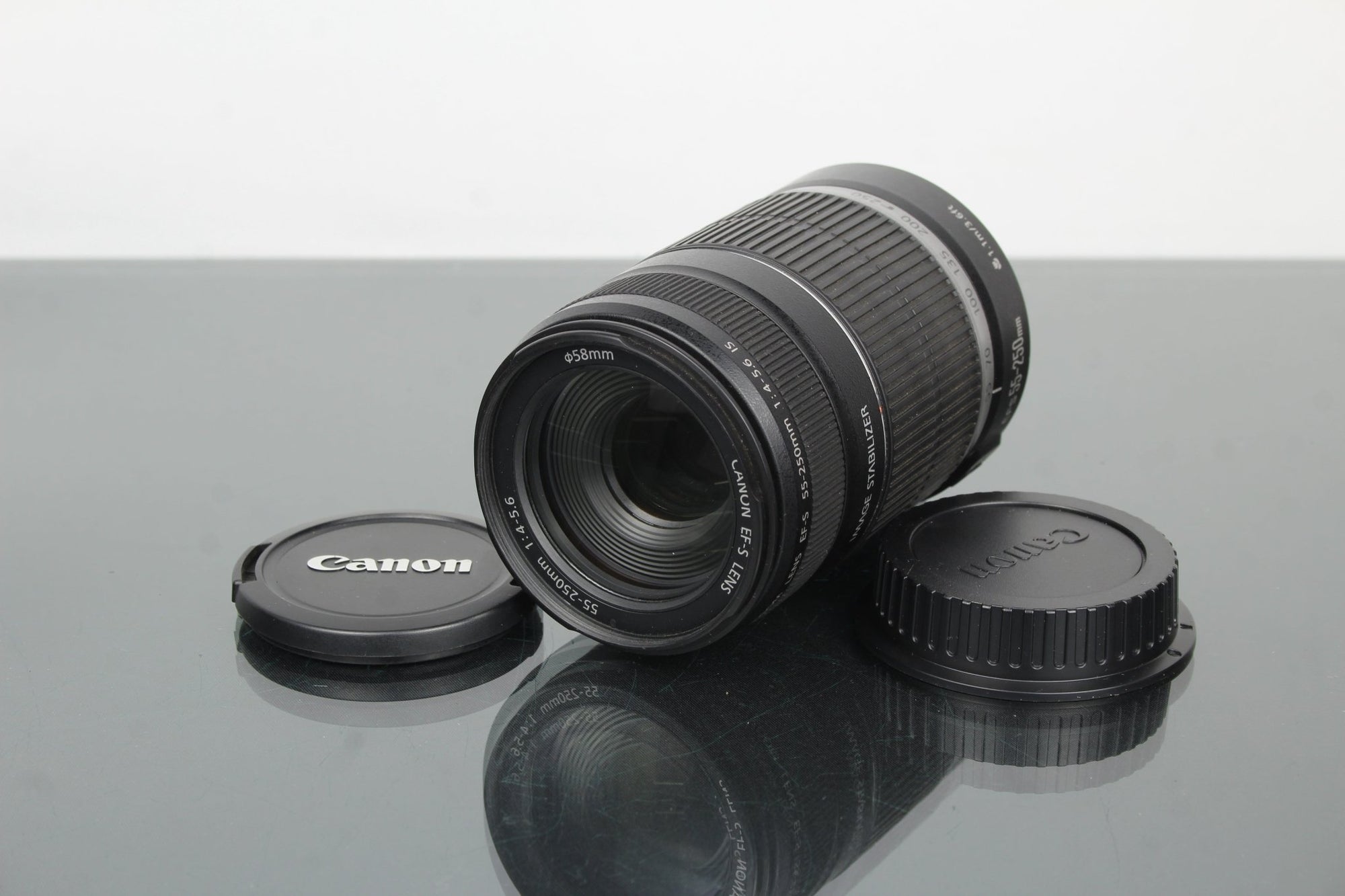 Canon EF - S lens 55 - 250mm 1:4 - 5.6 - Dutch|Thrift