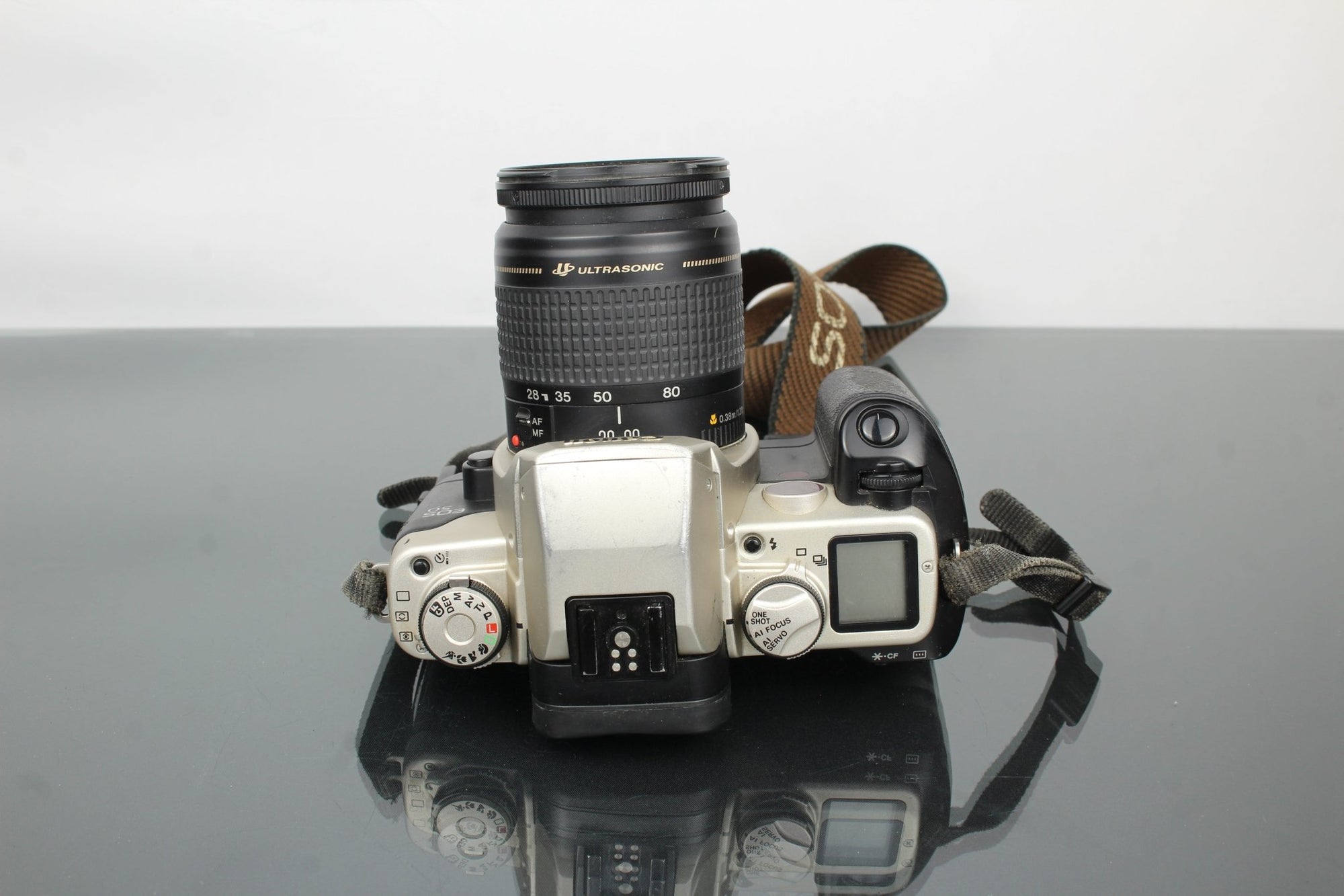 Canon EOS 50 + Canon lens 28 - 80mm 1:3.5 - 5.6 - Dutch|Thrift