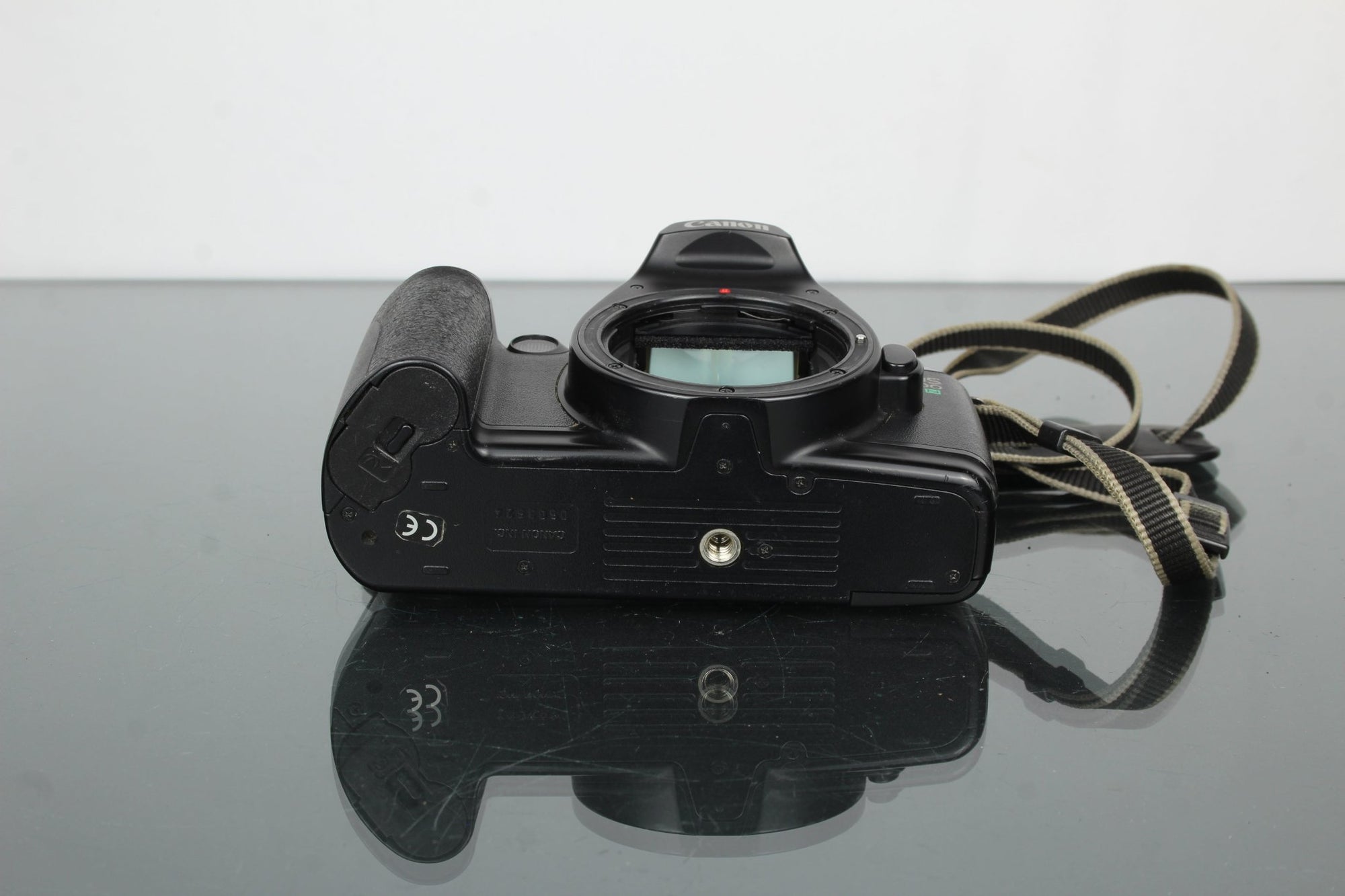 Canon EOS 500N - Dutch|Thrift