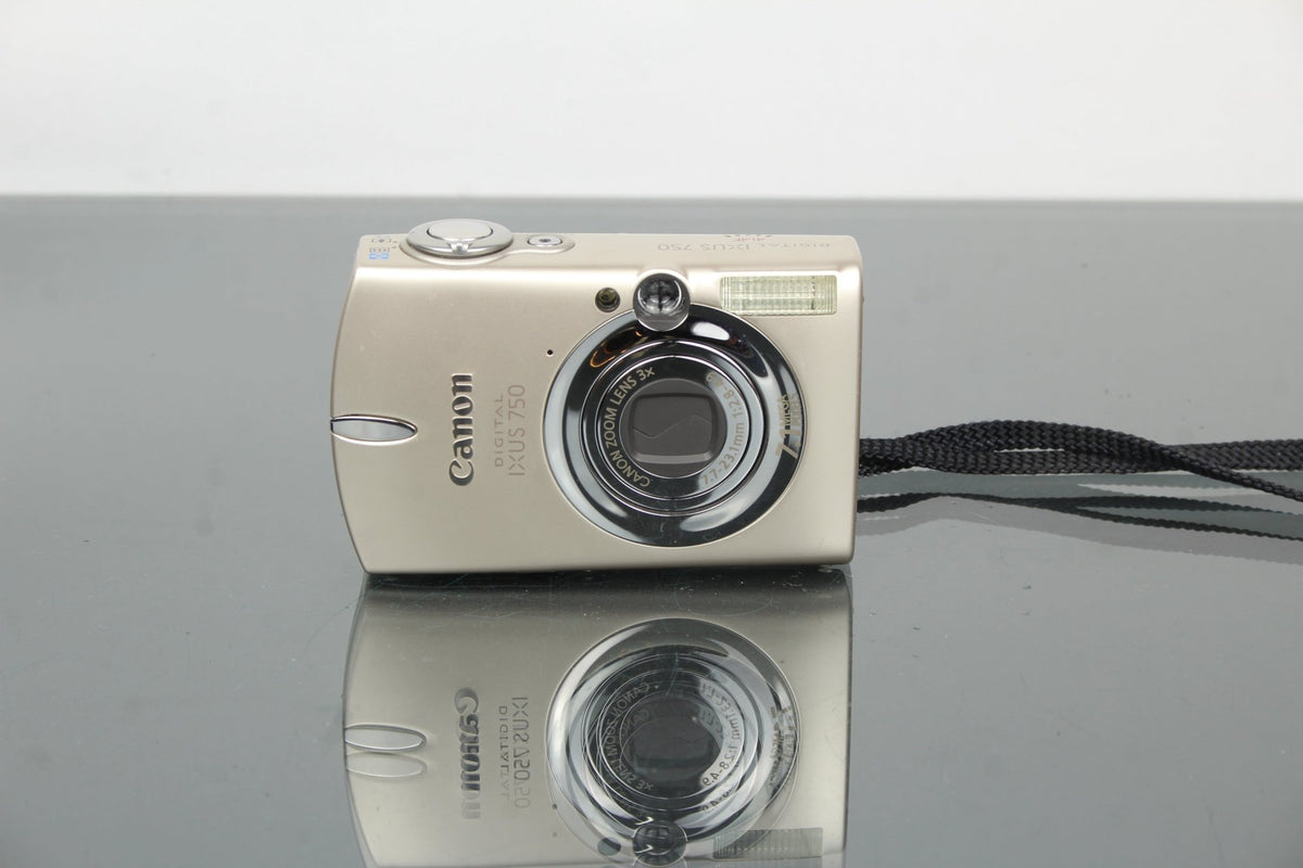 Canon Ixus 750 - Dutch|Thrift