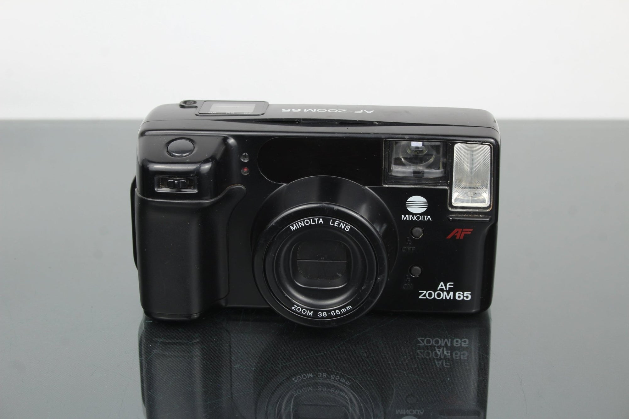 Minolta AF Zoom 65 - Dutch|Thrift