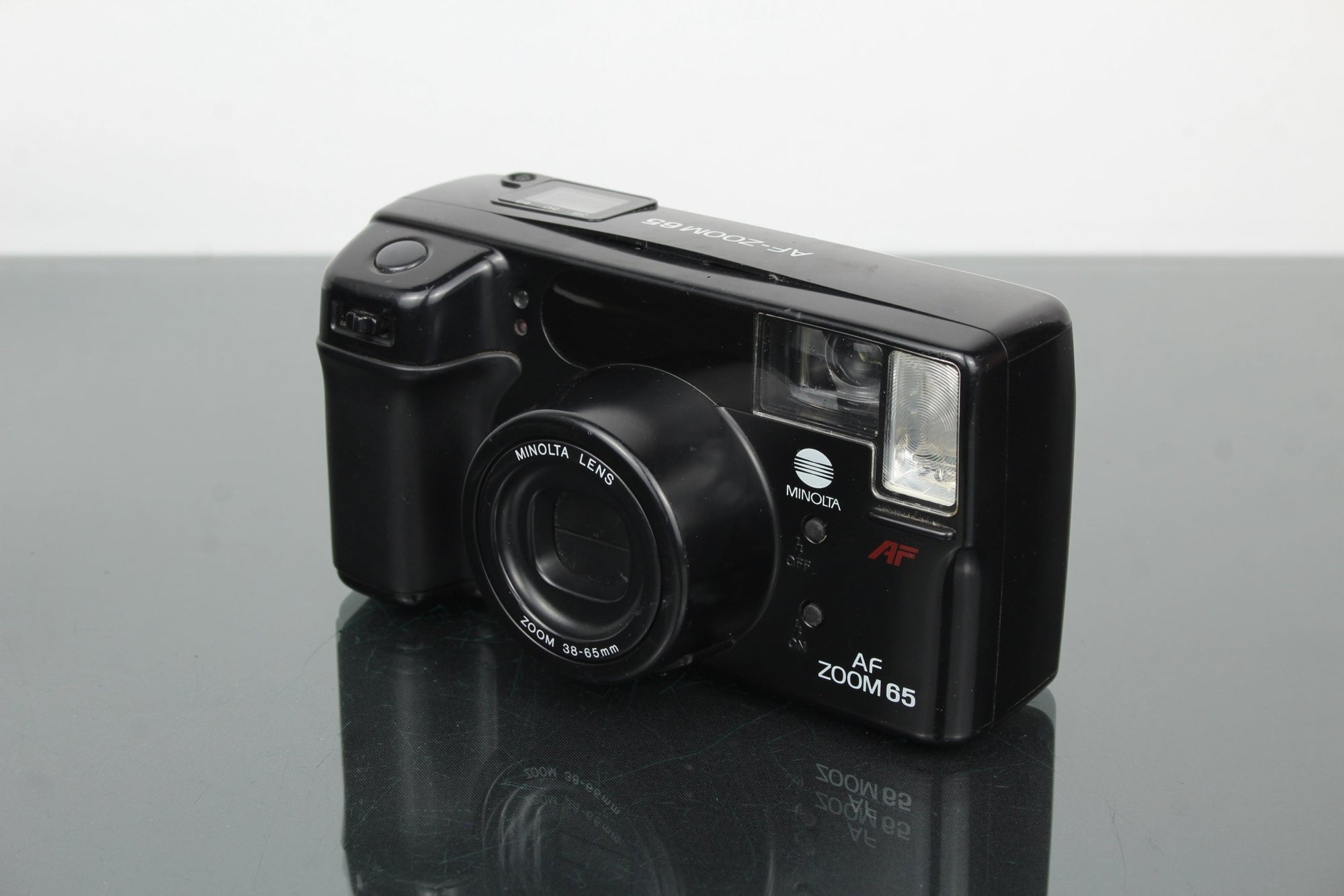 Minolta AF Zoom 65 - Dutch|Thrift