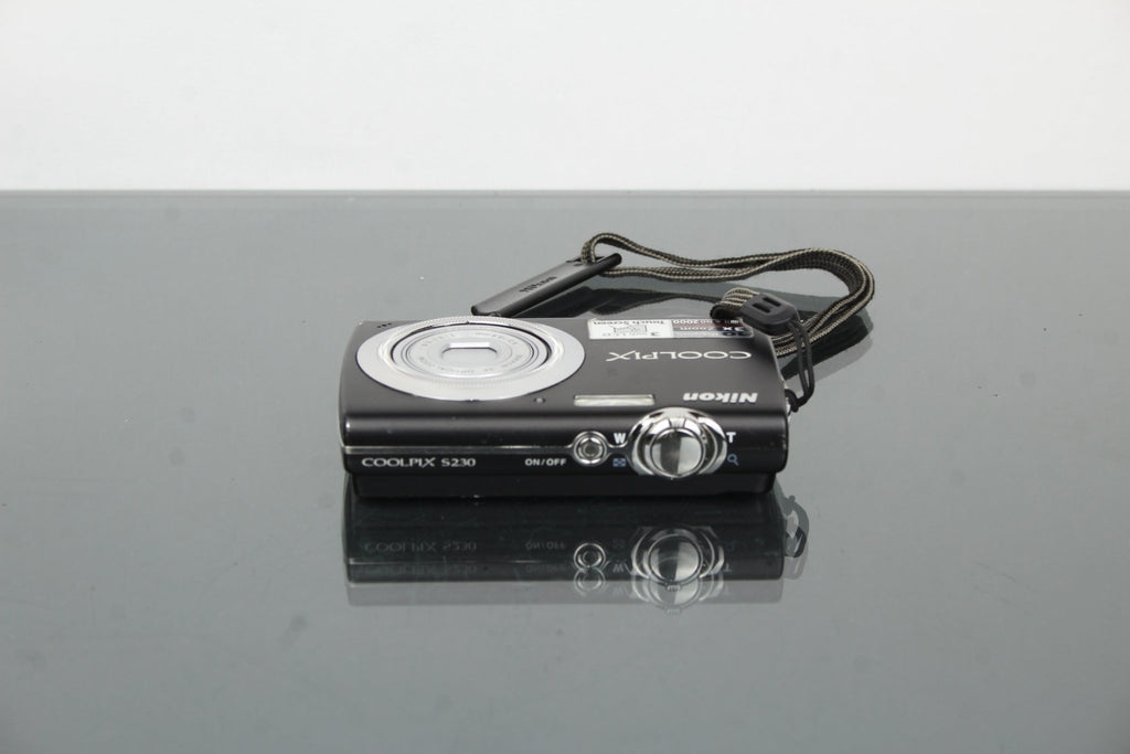 Nikon Coolpix S230 - Dutch|Thrift