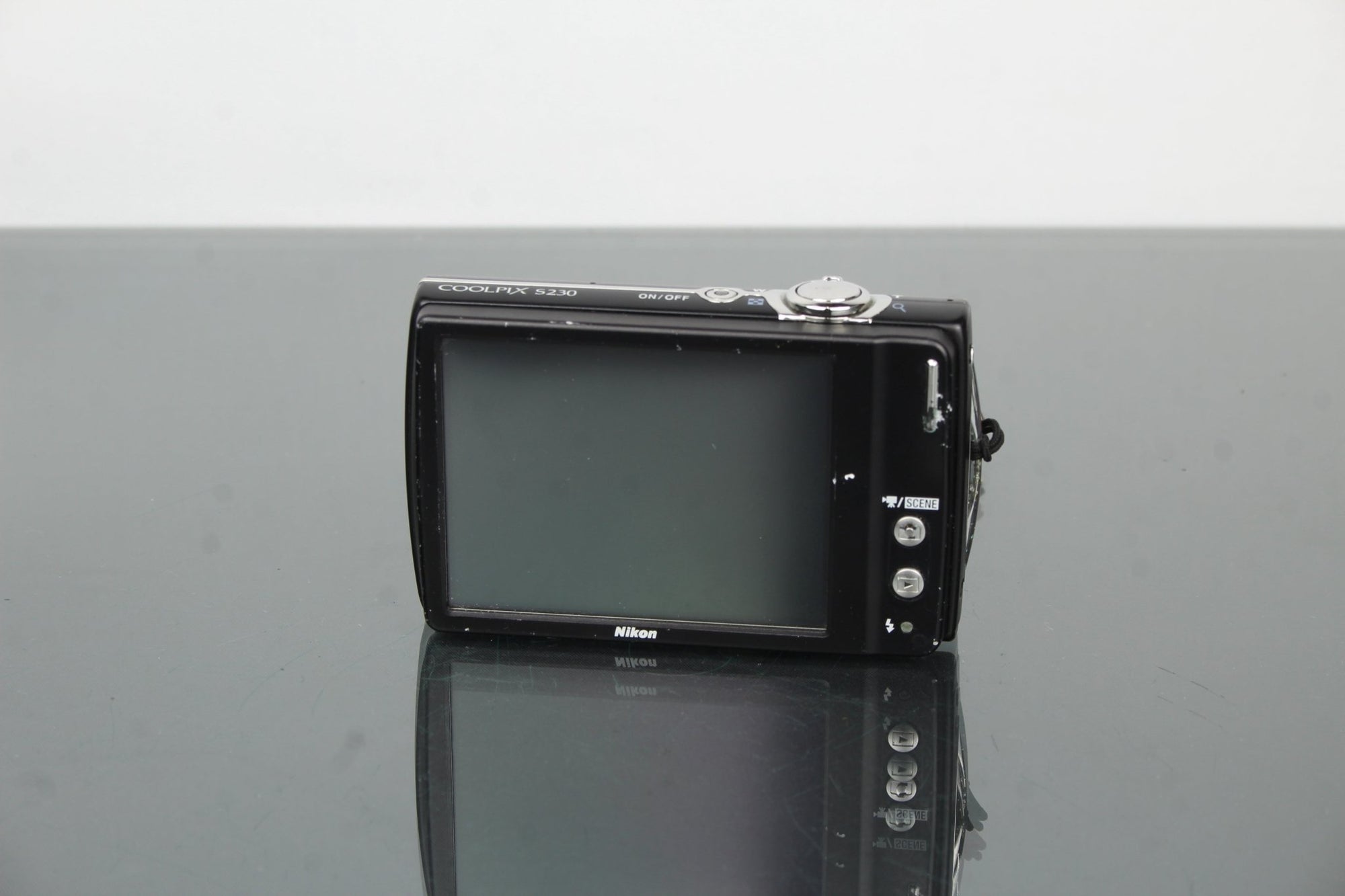 Nikon Coolpix S230 - Dutch|Thrift