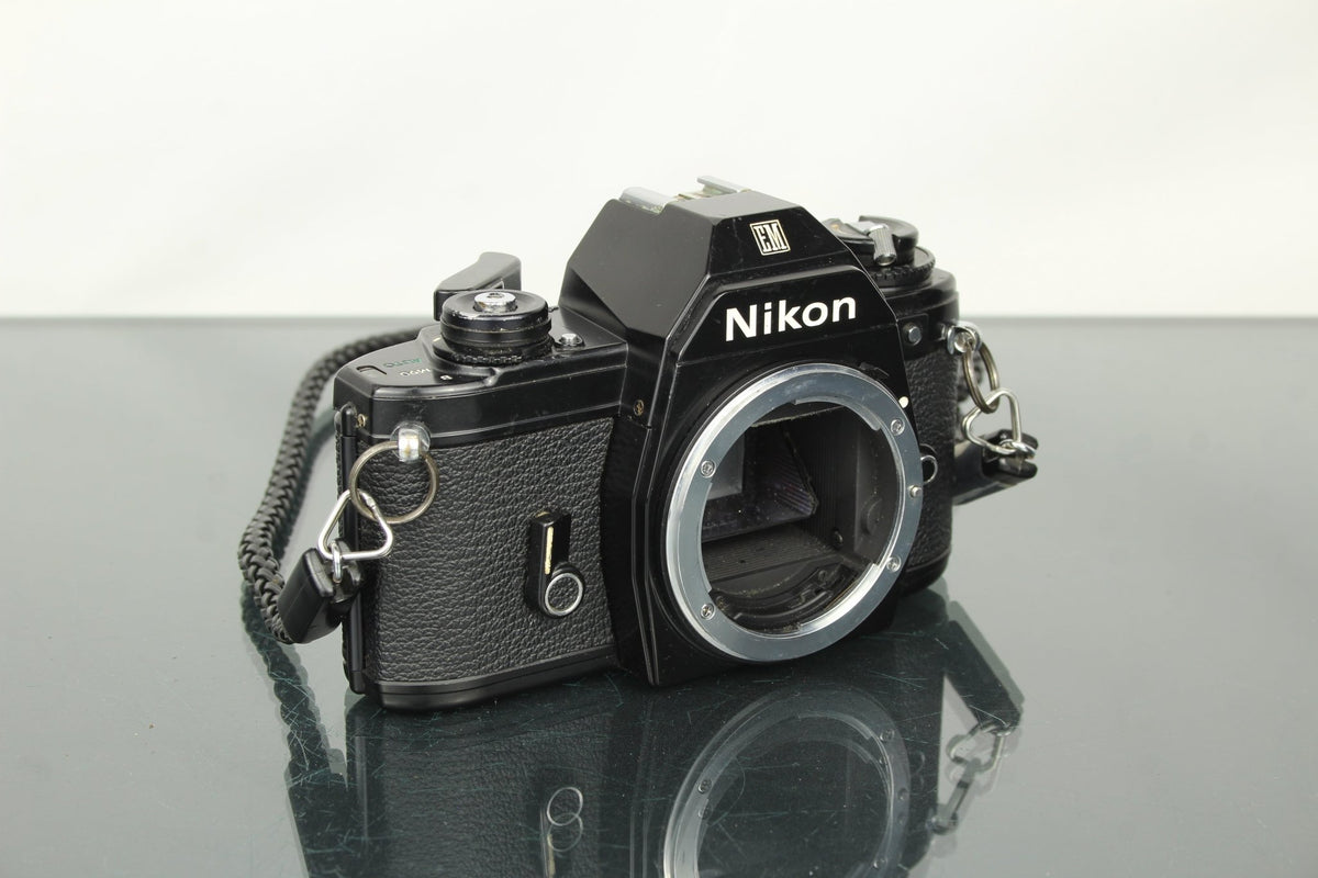 Nikon EM - Dutch|Thrift
