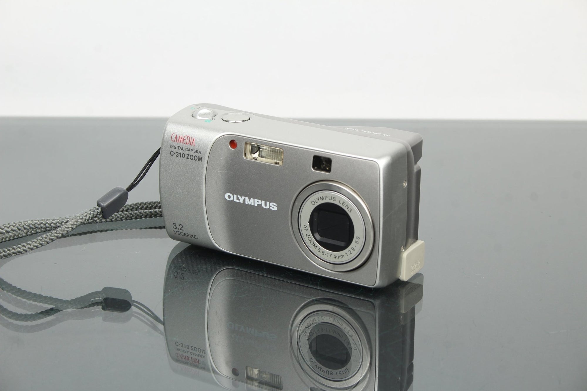 Olympus Camedia C - 310 Zoom - Dutch|Thrift