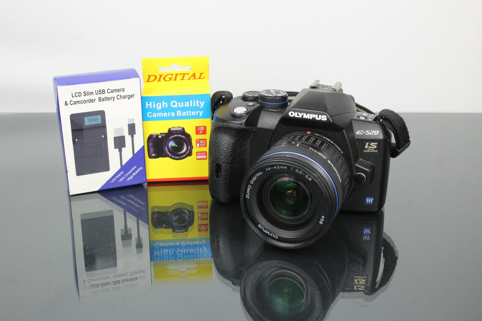 Olympus E - 520 + 14 - 42mm 1:3.5 - 5.6 - Dutch|Thrift
