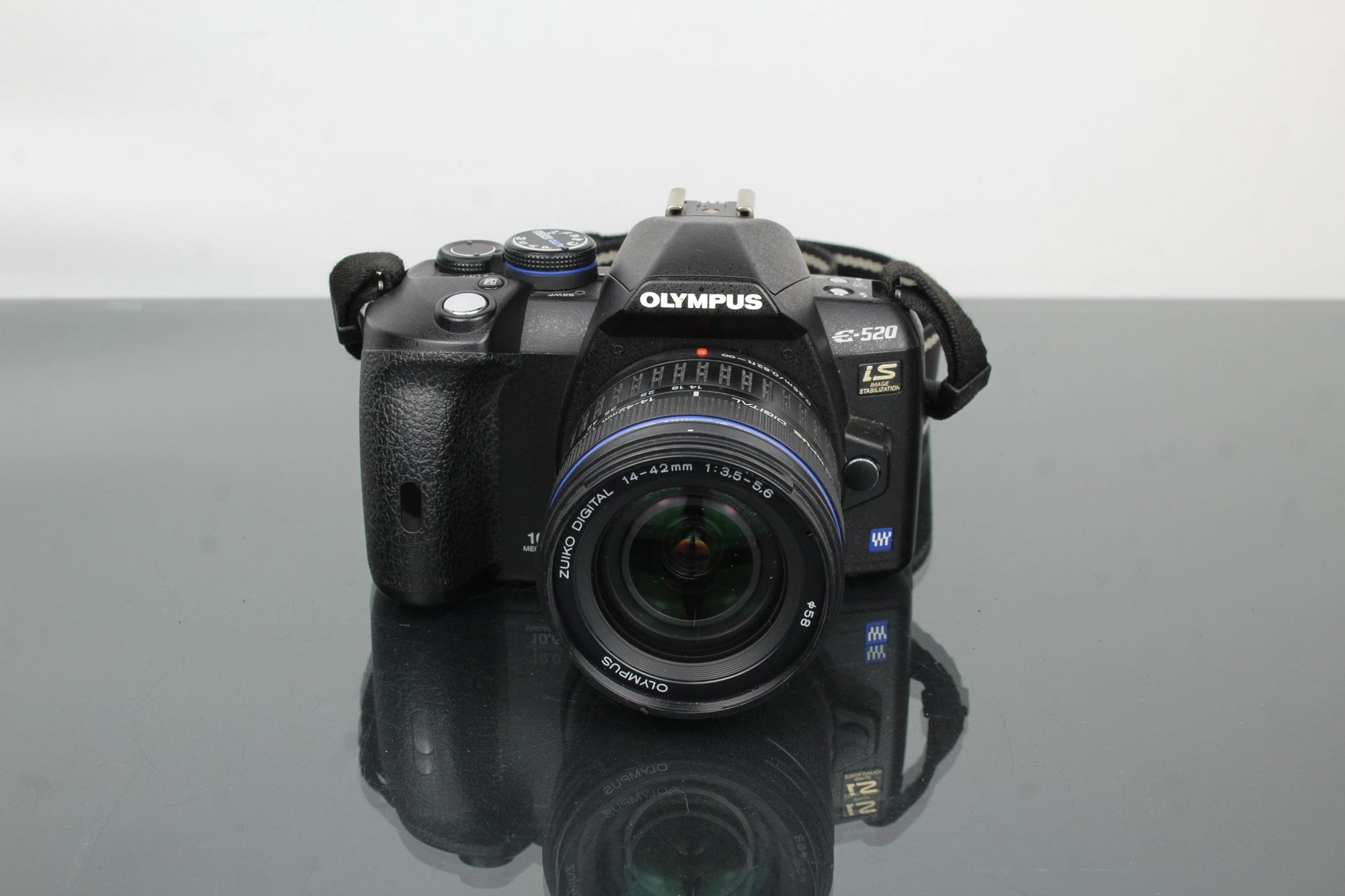 Olympus E - 520 + 14 - 42mm 1:3.5 - 5.6 - Dutch|Thrift