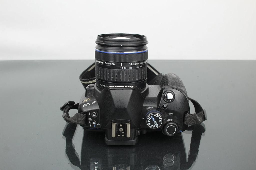 Olympus E - 520 + 14 - 42mm 1:3.5 - 5.6 - Dutch|Thrift