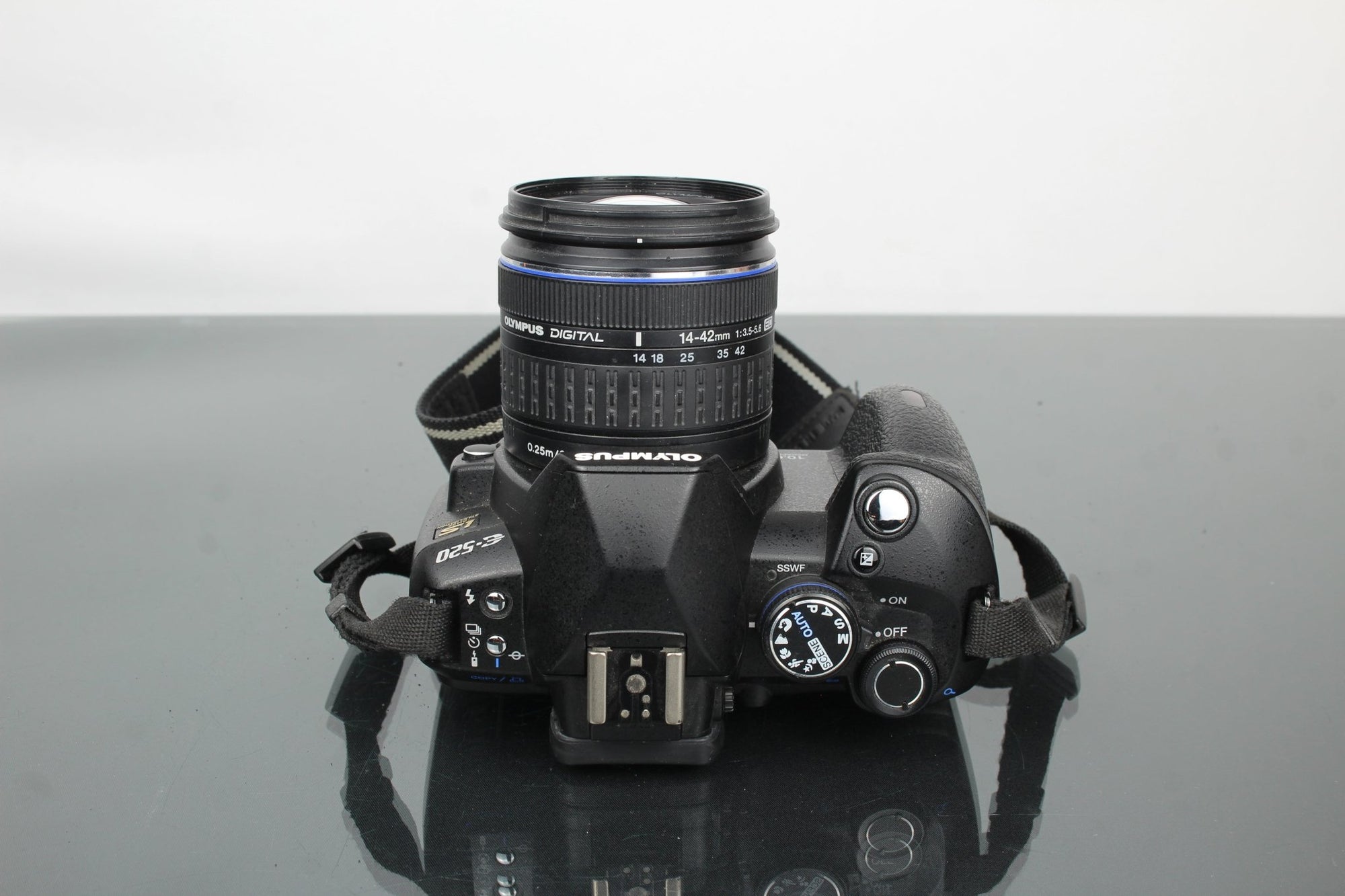 Olympus E - 520 + 14 - 42mm 1:3.5 - 5.6 - Dutch|Thrift