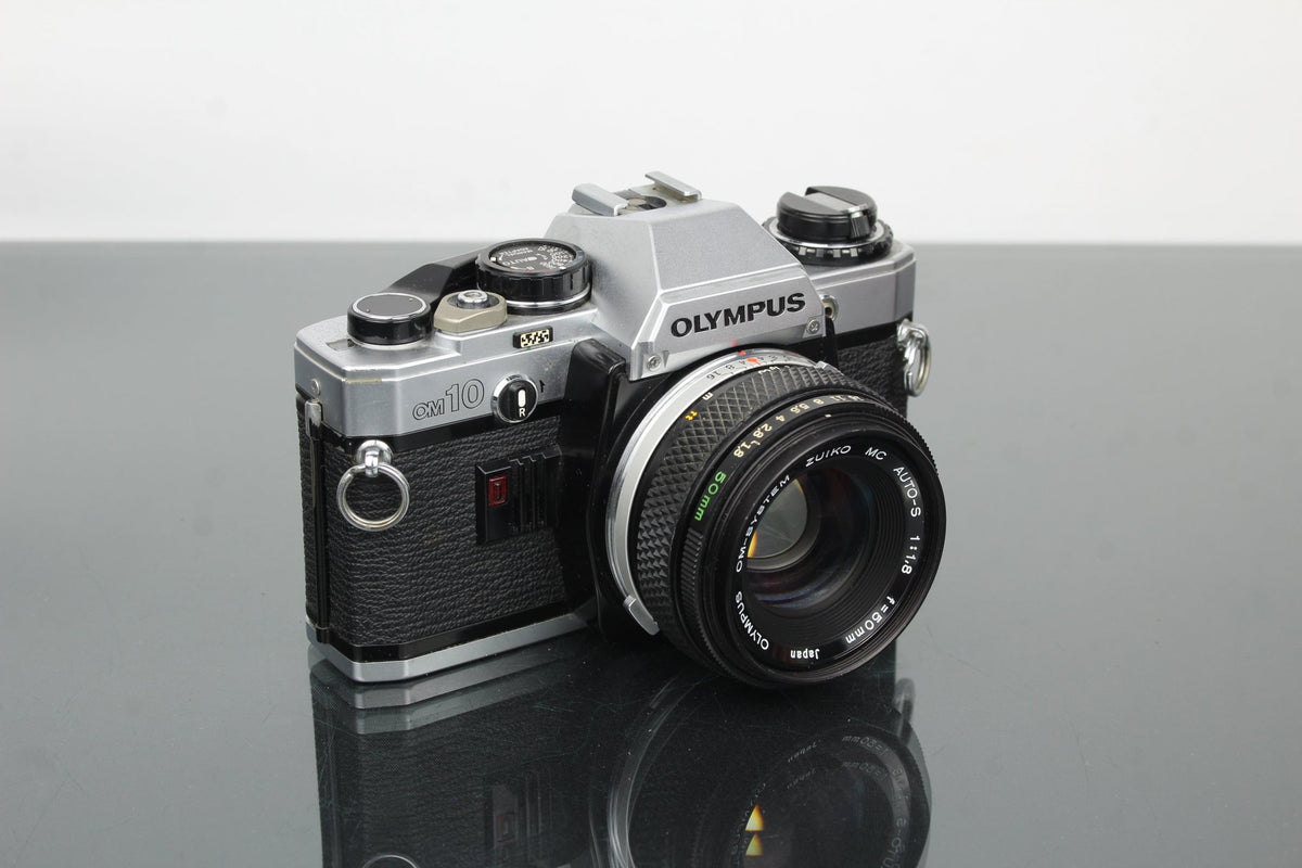 Olympus OM10 + Olympus 1:1.8 50mm lens - Dutch|Thrift