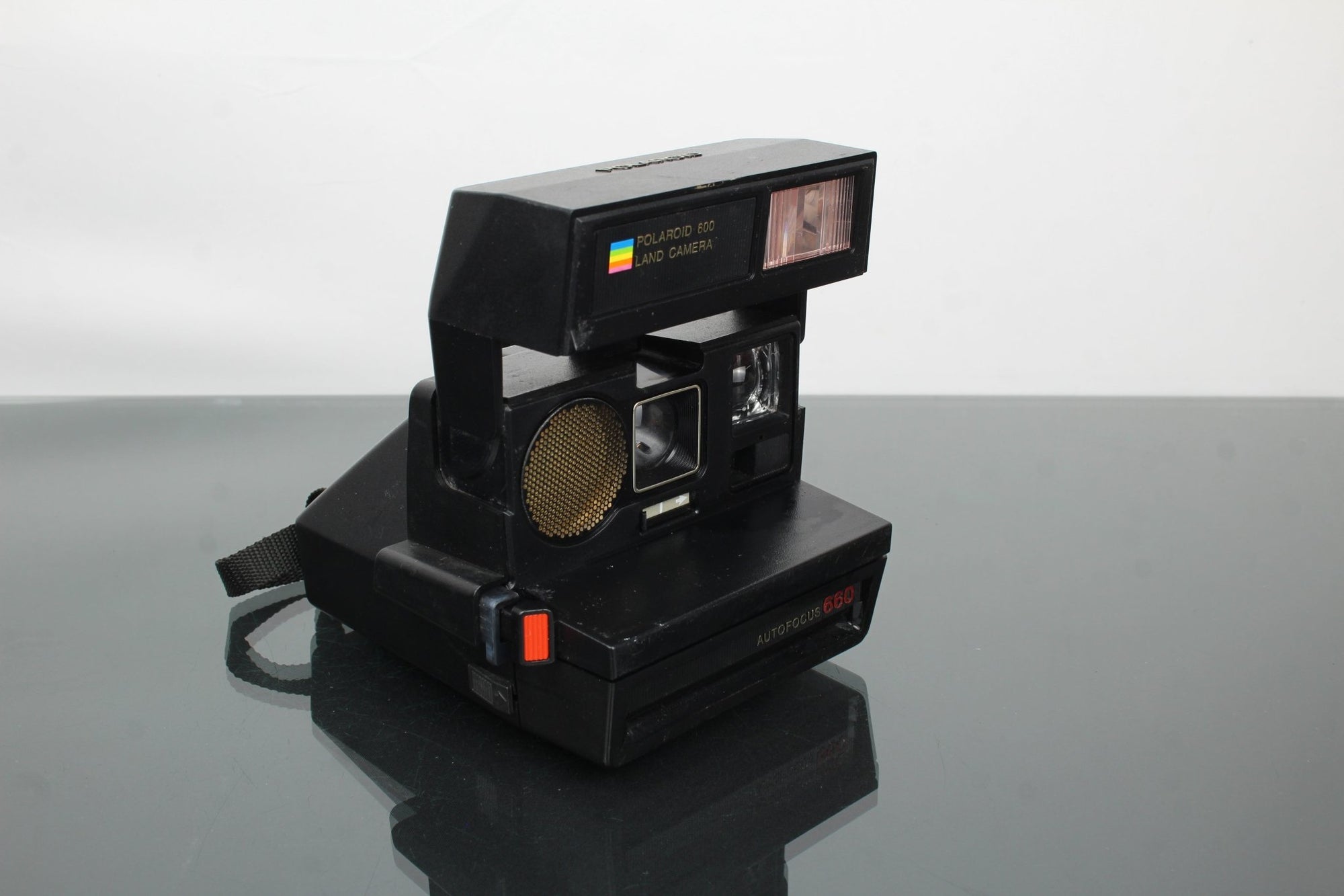 Polaroid Autofocus 660 - Dutch|Thrift