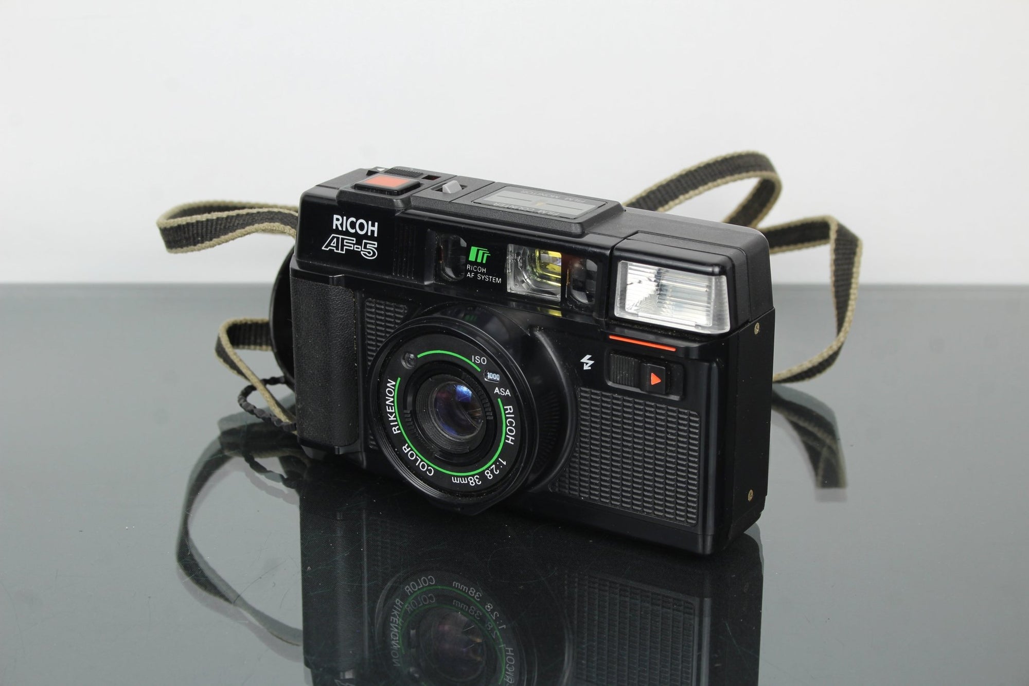 Ricoh AF - 5 - Dutch|Thrift