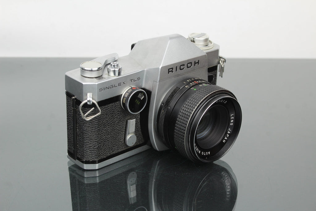 Ricoh singlex tls + Rikenon 1:2 50mm - Dutch|Thrift