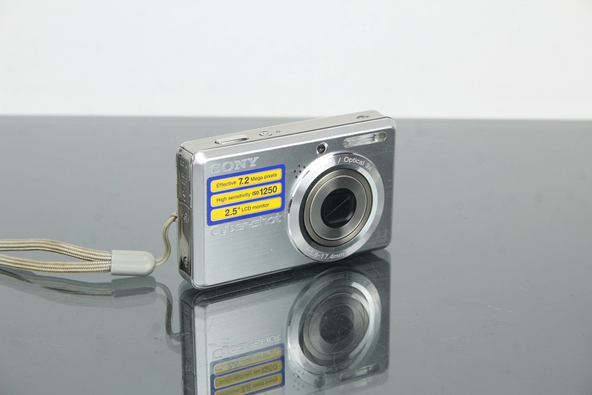 Sony Cyber - Shot DSC - S750 - Dutch|Thrift