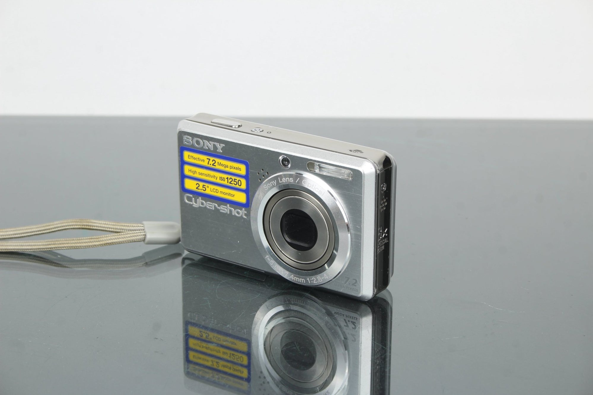 Sony Cyber - Shot DSC - S750 - Dutch|Thrift